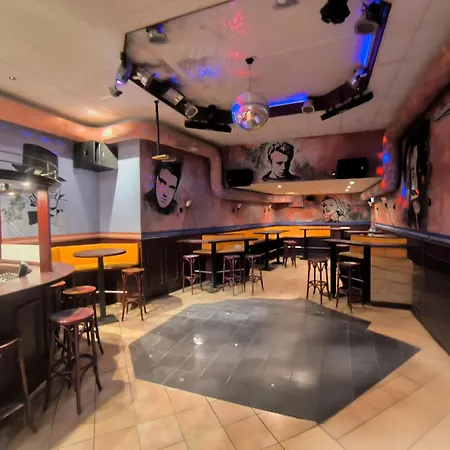 Smart B&b1 Bb1 135 ホテル